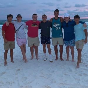 Meet your Posher, Clint